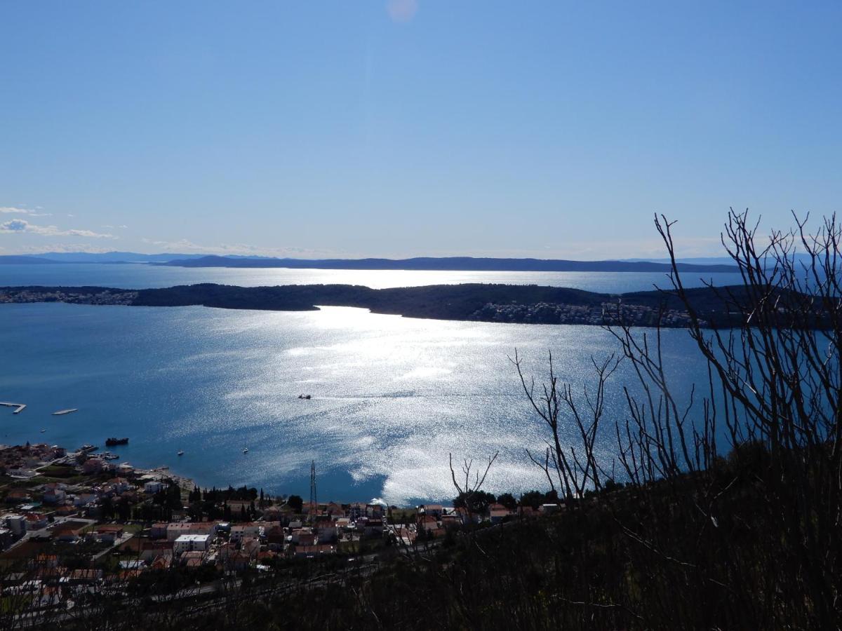 Apartments Infinitas Trogir Bagian luar foto