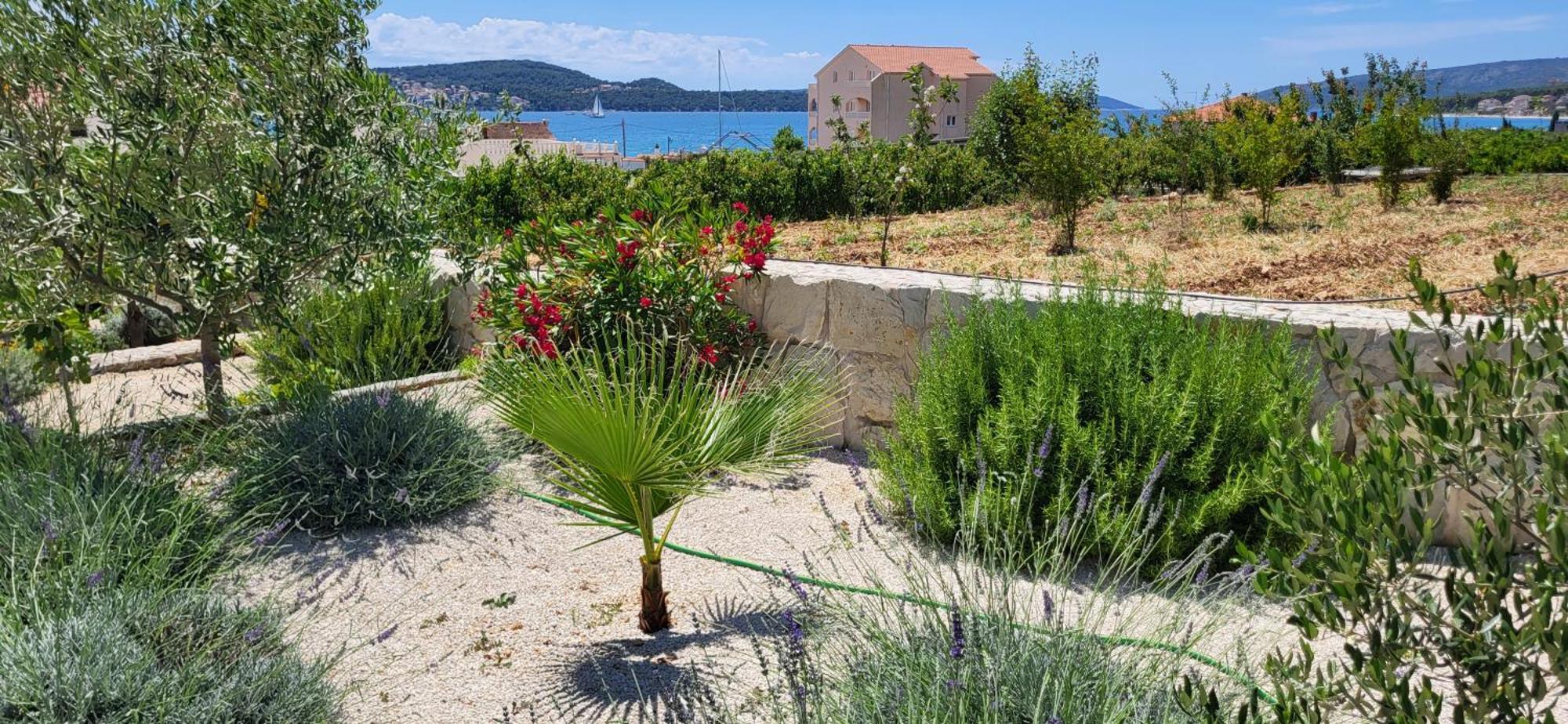 Apartments Infinitas Trogir Bagian luar foto